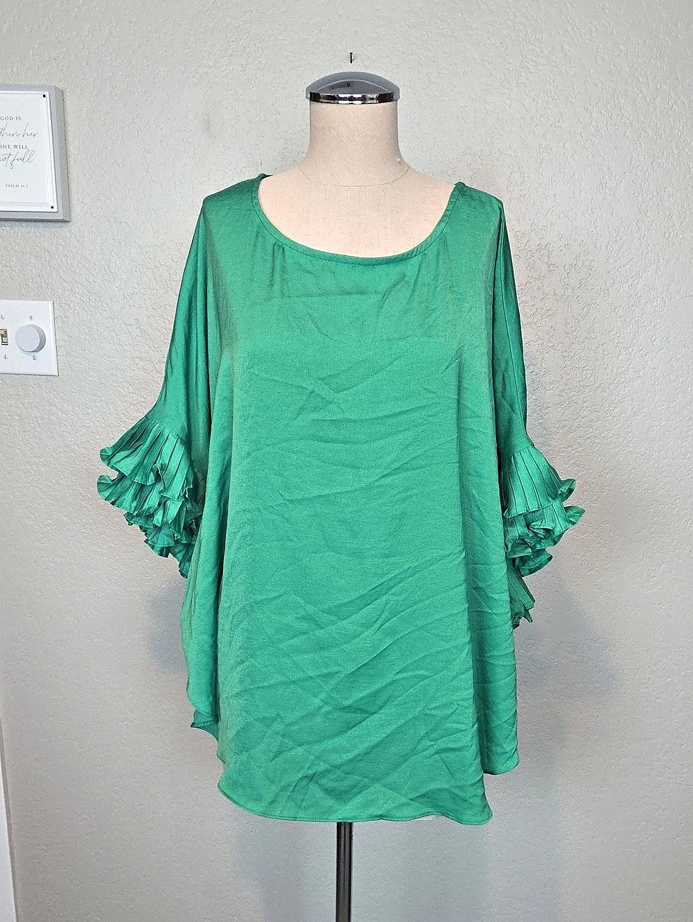 JODIFL Green Ruffle Sleeve Tunic NWT